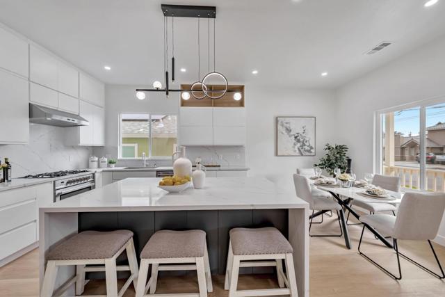 841 Harrison Street, Santa Clara CA: https://media.crmls.org/mediaz/7de7537b-ccfe-4f89-89dc-172d2f38ecfb.jpg