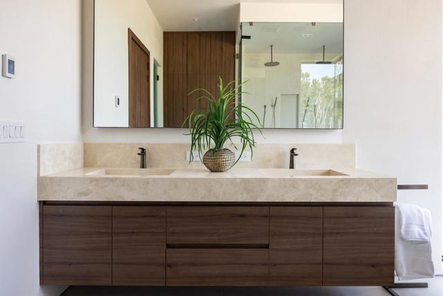 31 Poppy Lane, Pebble Beach CA: https://media.crmls.org/mediaz/7de9438c-4494-48d8-b1cb-f0adfc568be8.jpg