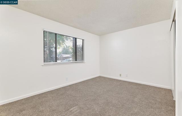 4413 Brandt Way, North Highlands CA: https://media.crmls.org/mediaz/7deb713f-45ee-44e1-84aa-1b7f4caa03e5.jpg