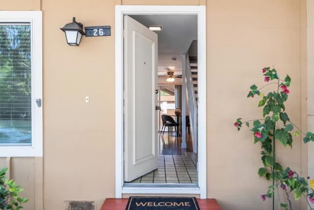 26 Saw Mill Court, Mountain View CA: https://media.crmls.org/mediaz/7deb79d6-bdc6-4928-930f-87bdeacbcc7f.jpg