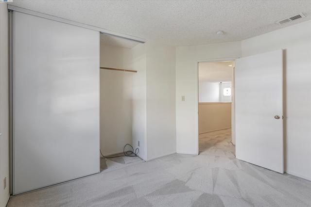 Image 18 of 40 For 1741 Abington Ct