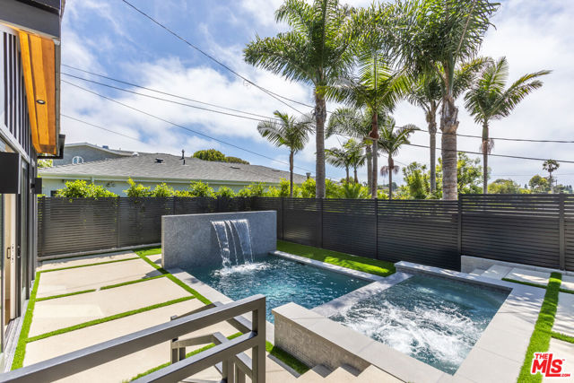 908 Rosecrans Avenue, Manhattan Beach CA: https://media.crmls.org/mediaz/7debef53-e9a0-499c-9e28-44954afff542.jpg