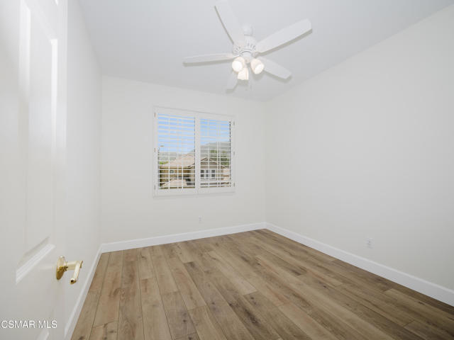 3185 Clarita Court, Thousand Oaks CA: https://media.crmls.org/mediaz/7dec41c3-38f7-49e1-8a43-a2c0a0d41876.jpg