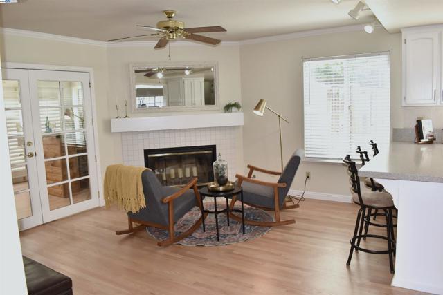 2864 El Capitan Dr, Pleasanton CA: https://media.crmls.org/mediaz/7decae22-3728-423a-987e-04bcbd532ad2.jpg