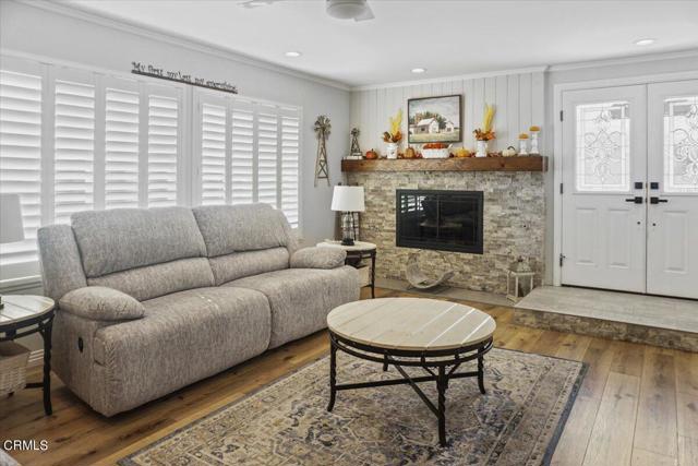 Detail Gallery Image 3 of 44 For 472 Madreselva Ct, Camarillo,  CA 93012 - 4 Beds | 2 Baths