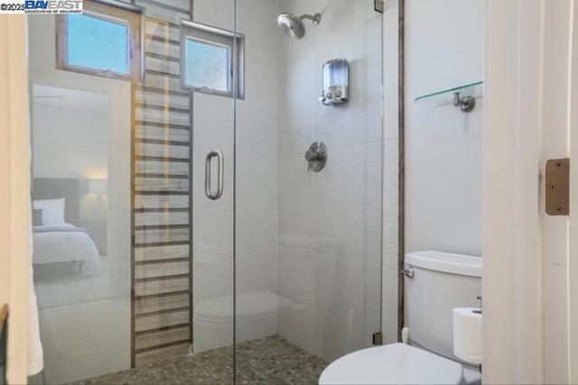 1122 Oliver Ave, San Diego CA: https://media.crmls.org/mediaz/7dedeebd-050e-48c9-bc05-193aec6af138.jpg