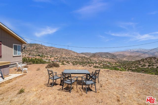 1794 Rebel Road, Acton CA: https://media.crmls.org/mediaz/7dee23af-e08c-4299-a811-888e9ac0ec71.jpg