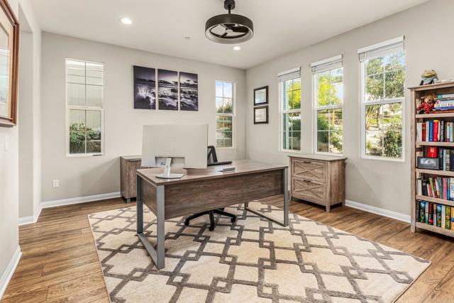 Detail Gallery Image 9 of 52 For 2880 Livery Pl, Escondido,  CA 92029 - 5 Beds | 4 Baths