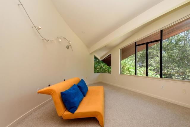 3527 Oak Knoll Drive, Redwood City CA: https://media.crmls.org/mediaz/7deed5fd-518c-41b1-9814-c233a97f80c1.jpg