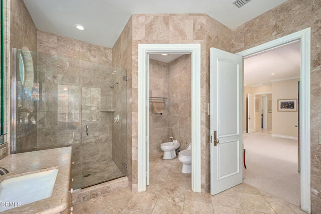 1690 Calle Tierra Vista, Camarillo CA: https://media.crmls.org/mediaz/7deee502-fdf3-4b7a-9b1a-af9e17758615.jpg