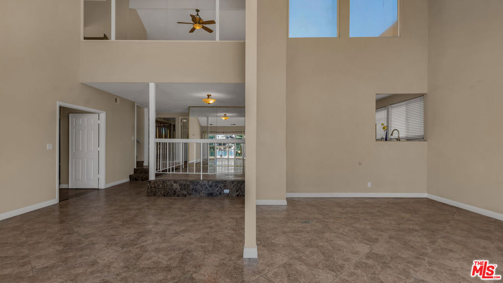 MLS #25543671 img 23