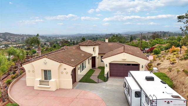 2387 Country Heights Rd., Escondido CA: https://media.crmls.org/mediaz/7df42922-e291-4acf-b082-6dab055e76d3.jpg