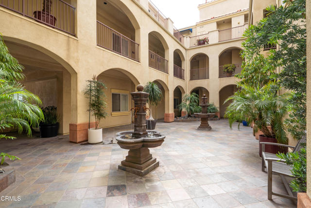 436 Poli Street, Ventura CA: https://media.crmls.org/mediaz/7df4784e-c0fd-4ef7-822b-a7b5aef98213.jpg