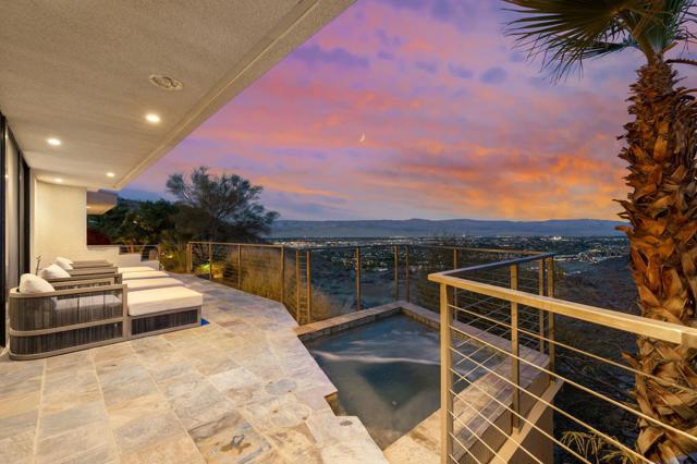3295 Tiger Tail Lane, Palm Springs CA: https://media.crmls.org/mediaz/7df4dd63-17ca-4219-b802-e4e4c20be929.jpg