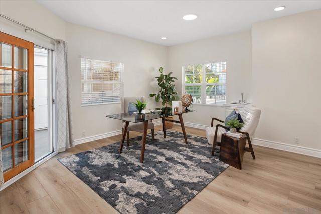 260 H Avenue, Coronado CA: https://media.crmls.org/mediaz/7df69aab-57bf-4e54-8c13-b0c631e928d7.jpg