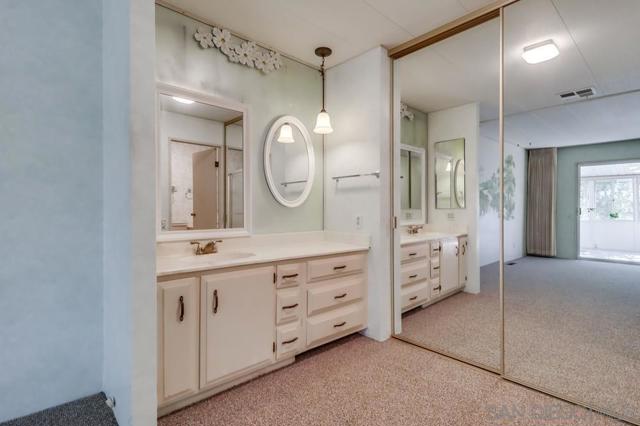 18218 Paradise Mountain Road, Valley Center CA: https://media.crmls.org/mediaz/7df80c94-3e82-44b0-b2b1-b08302daf1b6.jpg
