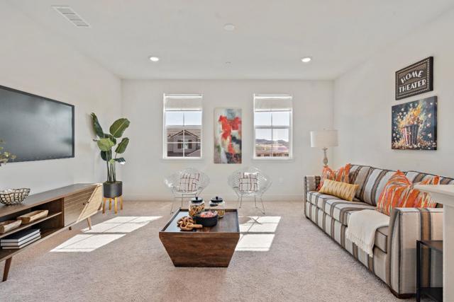 191 Scarlett Way, Hollister CA: https://media.crmls.org/mediaz/7df81526-1ac8-401c-80c8-9a3d1774bc66.jpg