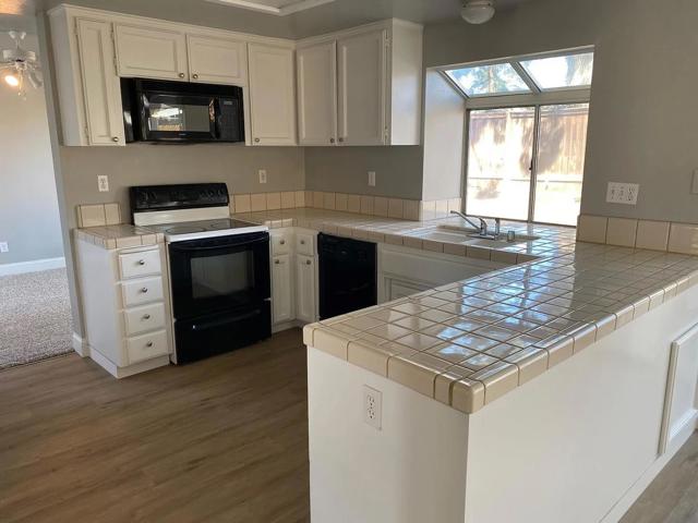 Image 1 of 24 For 259 West Fallbrook Avenue