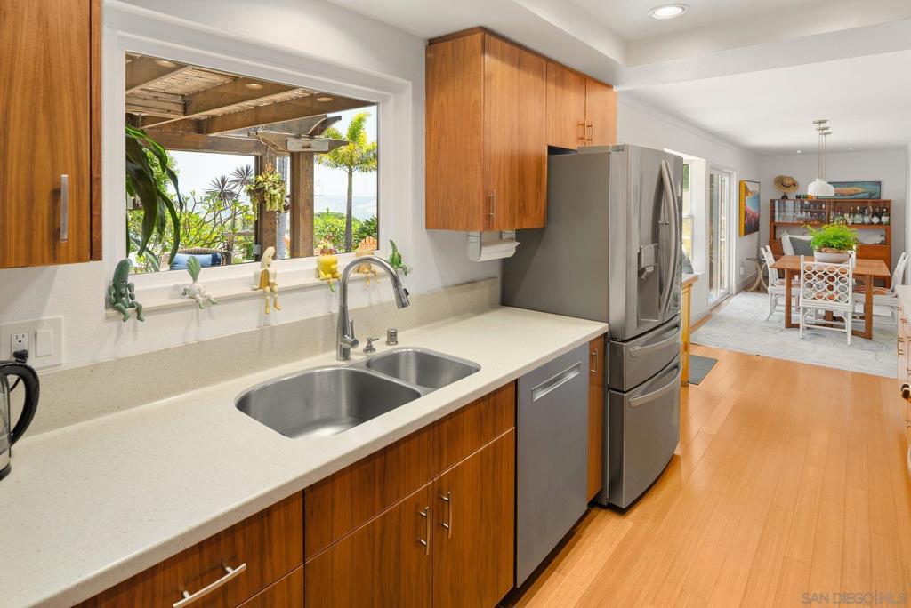 1858 Laurel Rd - photo 2