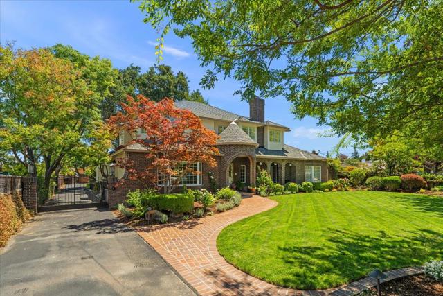 115 Doud Drive, Los Altos CA: https://media.crmls.org/mediaz/7df9d757-a5c5-45ac-a60f-fab6895986a1.jpg