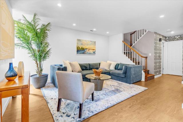 1757 30th Avenue, Santa Cruz CA: https://media.crmls.org/mediaz/7dfa48e0-92c8-42a1-b67b-21db221d9592.jpg