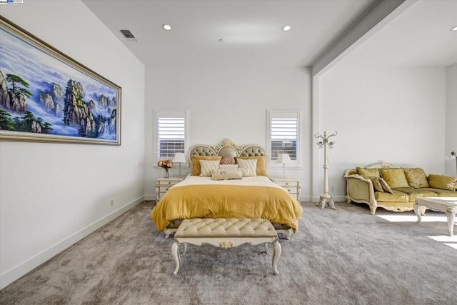 4072 Whitney Vista Ln, Rocklin CA: https://media.crmls.org/mediaz/7dfb1d5b-c4ef-4478-8f86-9987b4440073.jpg
