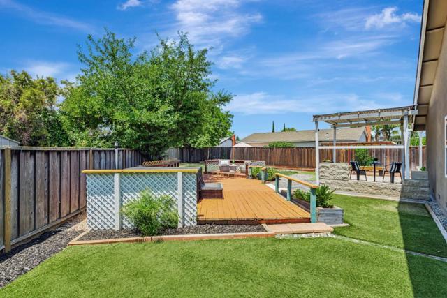 589 Haley Court, San Jose CA: https://media.crmls.org/mediaz/7dfbf21a-8bbd-4824-80ee-0d8e2aa80e3d.jpg