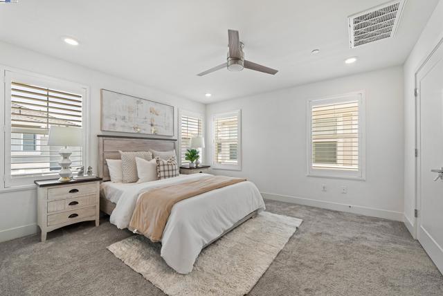 37456 Sand Drift Rd, Newark CA: https://media.crmls.org/mediaz/7dfc9c05-775e-4a92-b116-d09bd38bbb62.jpg