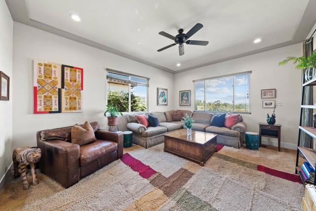 13495 Del Poniente Road, Poway CA: https://media.crmls.org/mediaz/7dfd047e-91b4-42a0-81d4-f40d7a6b876d.jpg