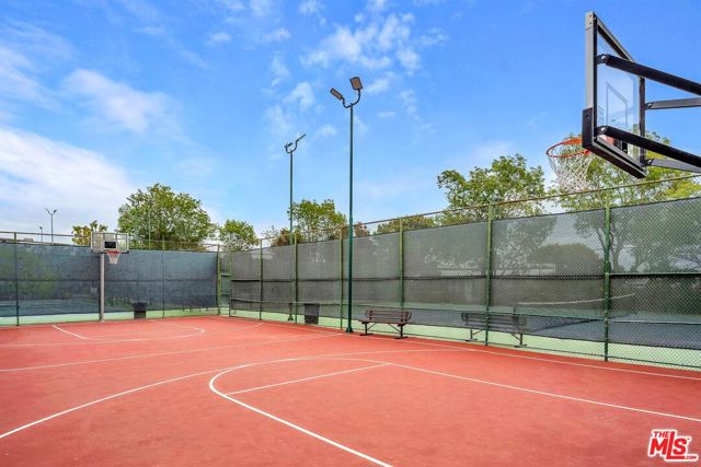 7765 W 91st Street, Playa del Rey CA: https://media.crmls.org/mediaz/7dfdaa33-d73c-470f-9b7b-554c2b6114b7.jpg