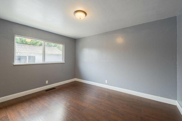 114 Iris Drive, Salinas CA: https://media.crmls.org/mediaz/7dfdb876-fd25-4178-a458-b0ebe84431c3.jpg