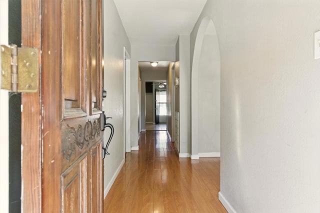 295 S 19th Street, San Jose CA: https://media.crmls.org/mediaz/7dfe4002-ff71-4878-87d4-3809405e62cf.jpg