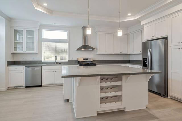 238 Chateau La Salle Drive, San Jose CA: https://media.crmls.org/mediaz/7dff7f30-d641-4f14-a3b4-1a2c7993cf1e.jpg