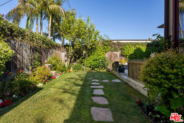 6363 Nancy Street, Los Angeles CA: https://media.crmls.org/mediaz/7dffac9f-39ea-49ec-801c-2836b83008d7.jpg