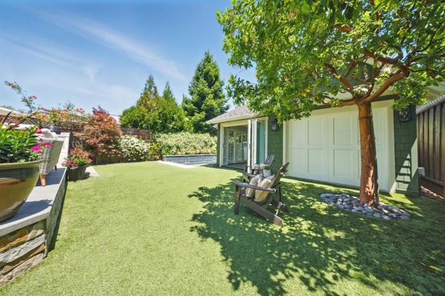 852 Paloma Avenue, Burlingame CA: https://media.crmls.org/mediaz/7e00b51b-b7f4-49e4-97e4-f83908af7730.jpg
