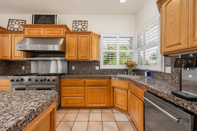 Detail Gallery Image 35 of 71 For 6301 Uplands of the Kern Dr, Bakersfield,  CA 93308 - 5 Beds | 4/1 Baths