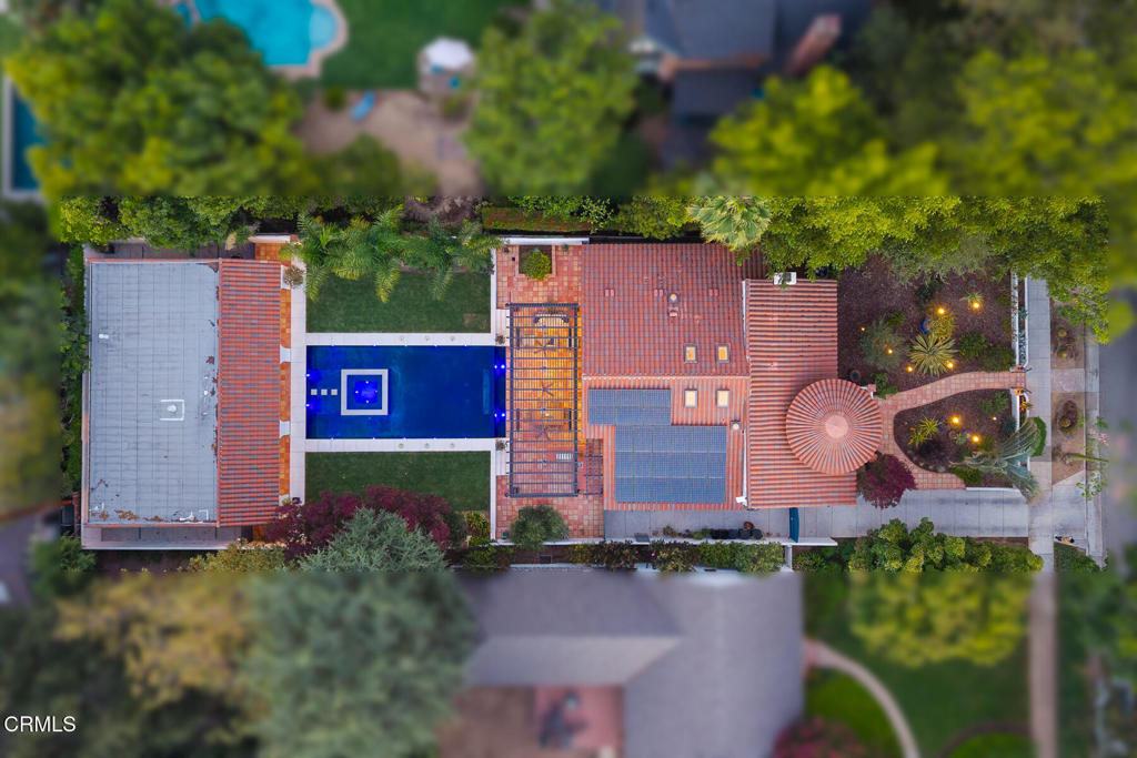 https://media.crmls.org/mediaz/7e00d49c-8e9e-4a71-bec9-32ae4706c56d.jpg?preset=X-Large