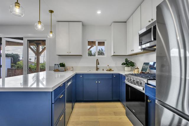 1777 Beryl St, San Diego CA: https://media.crmls.org/mediaz/7e015f75-e8d2-4e80-80af-518d8eb17bef.jpg