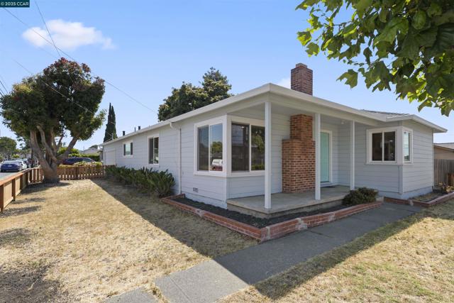 13608 Doolittle, San Leandro CA: https://media.crmls.org/mediaz/7e01c41c-b1c2-4f5a-8659-aed10d395ec0.jpg