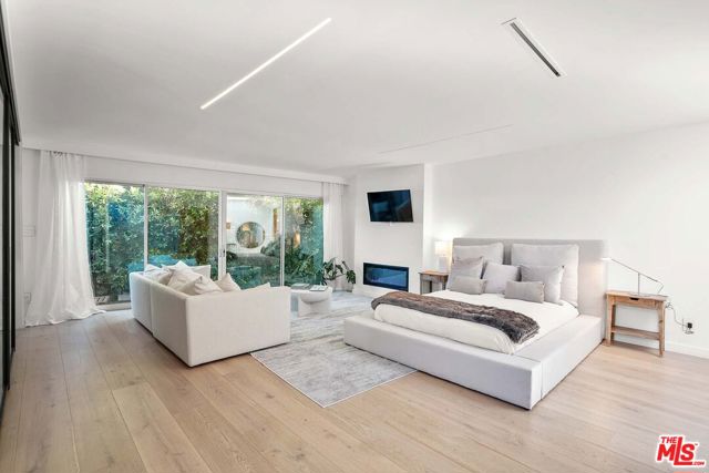 Drew Fenton | 11316 Chalon Road Los Angeles CA | MLS: 7382203