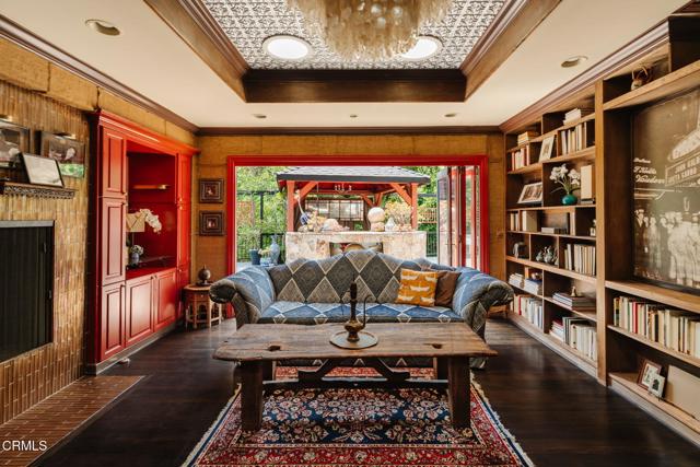 4953 Alta Canyada Road, La Canada Flintridge CA: https://media.crmls.org/mediaz/7e03cecc-31c6-4148-9341-e254517ca37f.jpg
