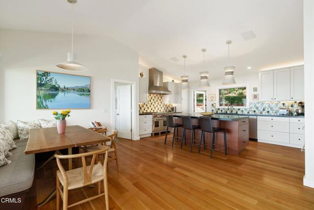 960 Roble Lane, Santa Barbara CA: https://media.crmls.org/mediaz/7e04d677-cf98-4f7f-b76e-aab6e14e5aa6.jpg