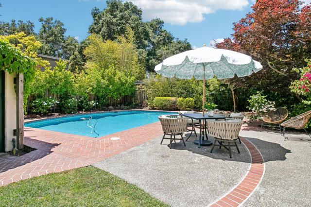 1716 Fulton Street, Palo Alto CA: https://media.crmls.org/mediaz/7e054850-5591-49f7-981b-698d7184b0c0.jpg