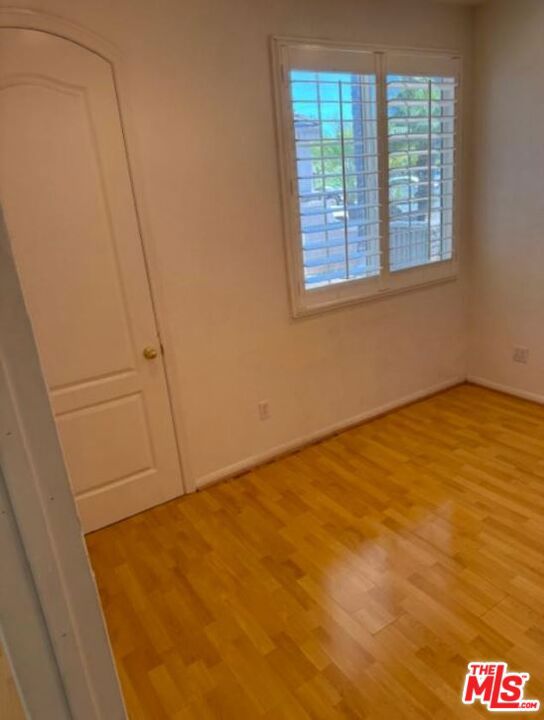1808 Fallbrook Oaks Court, Fallbrook CA: https://media.crmls.org/mediaz/7e06ab81-3b5e-4553-8144-767dc68822ad.jpg