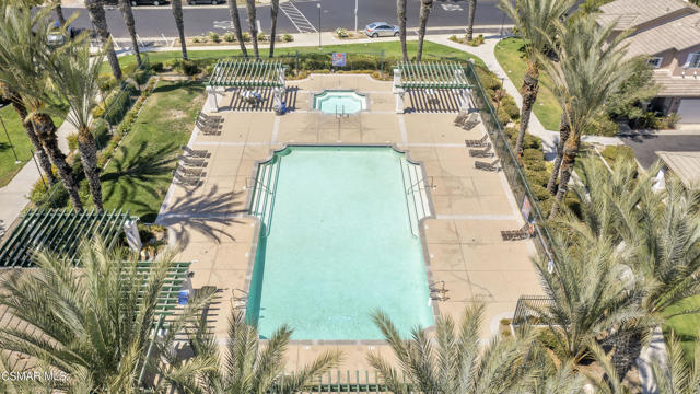 293 Springmist Lane, Simi Valley CA: https://media.crmls.org/mediaz/7e0a8f7d-2dbd-42db-8edc-71b8bfcf546a.jpg