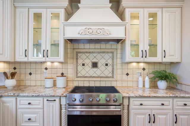 265 Wilton Avenue, Palo Alto CA: https://media.crmls.org/mediaz/7e0add6e-7b49-4c21-8135-8e84eccdeb38.jpg