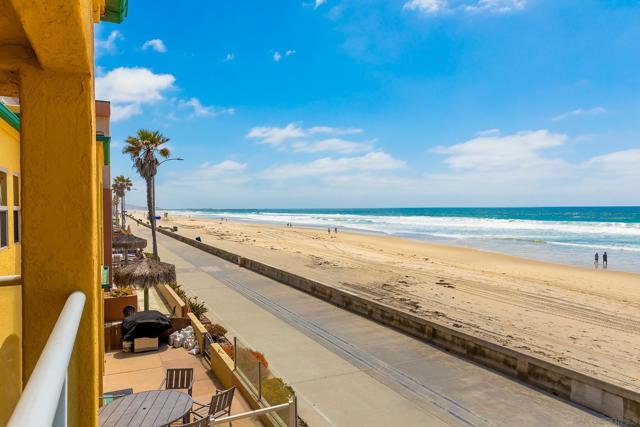 3537 Ocean Front Walk, San Diego CA: https://media.crmls.org/mediaz/7e0bd4c6-1b4c-468a-906a-6ef1a53576fe.jpg