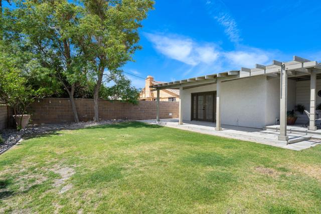 Image 33 of 44 For 27650 Hombria Drive