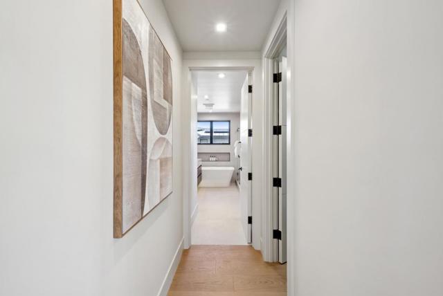 585 Cherry Avenue, Los Altos CA: https://media.crmls.org/mediaz/7e0d88cd-573b-4e0f-ad37-4975de97982a.jpg