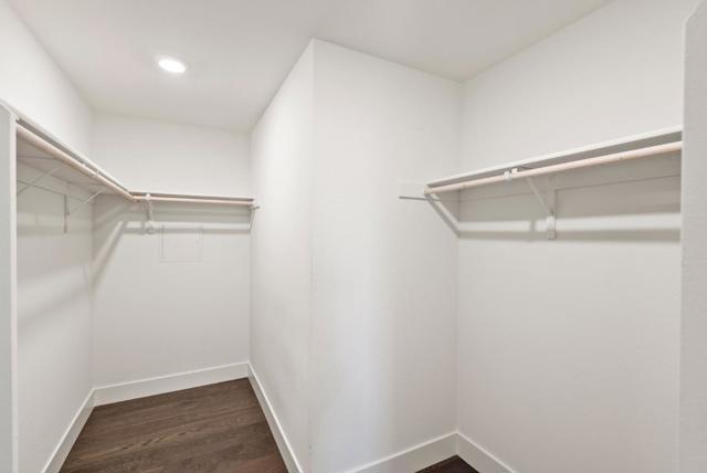 9476 Seawind Way, Newark CA: https://media.crmls.org/mediaz/7e0e1e49-c48f-48fe-9015-226f8f33a5e3.jpg